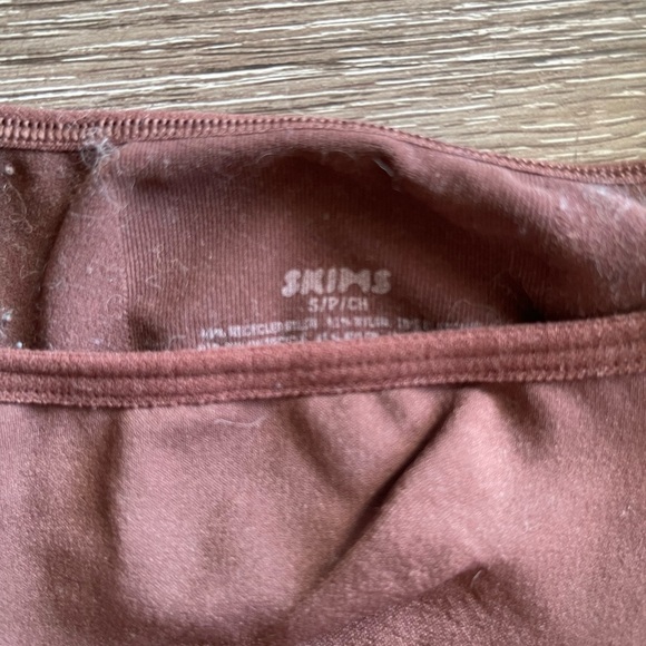 SKIMS Brown Top - Picture 2 of 5